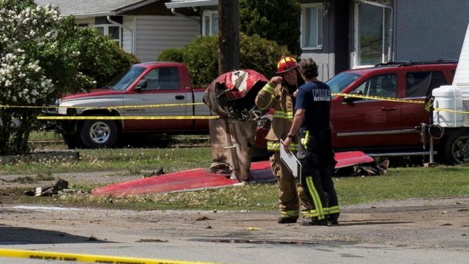 Life lost after Canadian Snowbirds acrobatic jet crashes