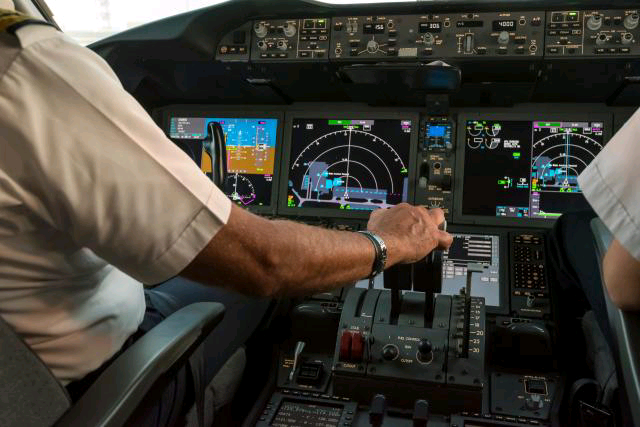 American authorities probing roughly 5,000 pilots suspected of withholding major health details